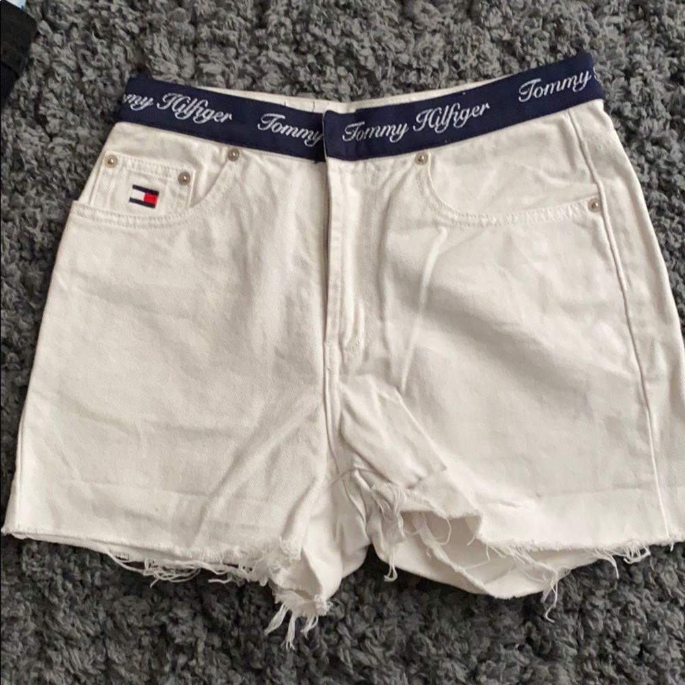 tommy shorts